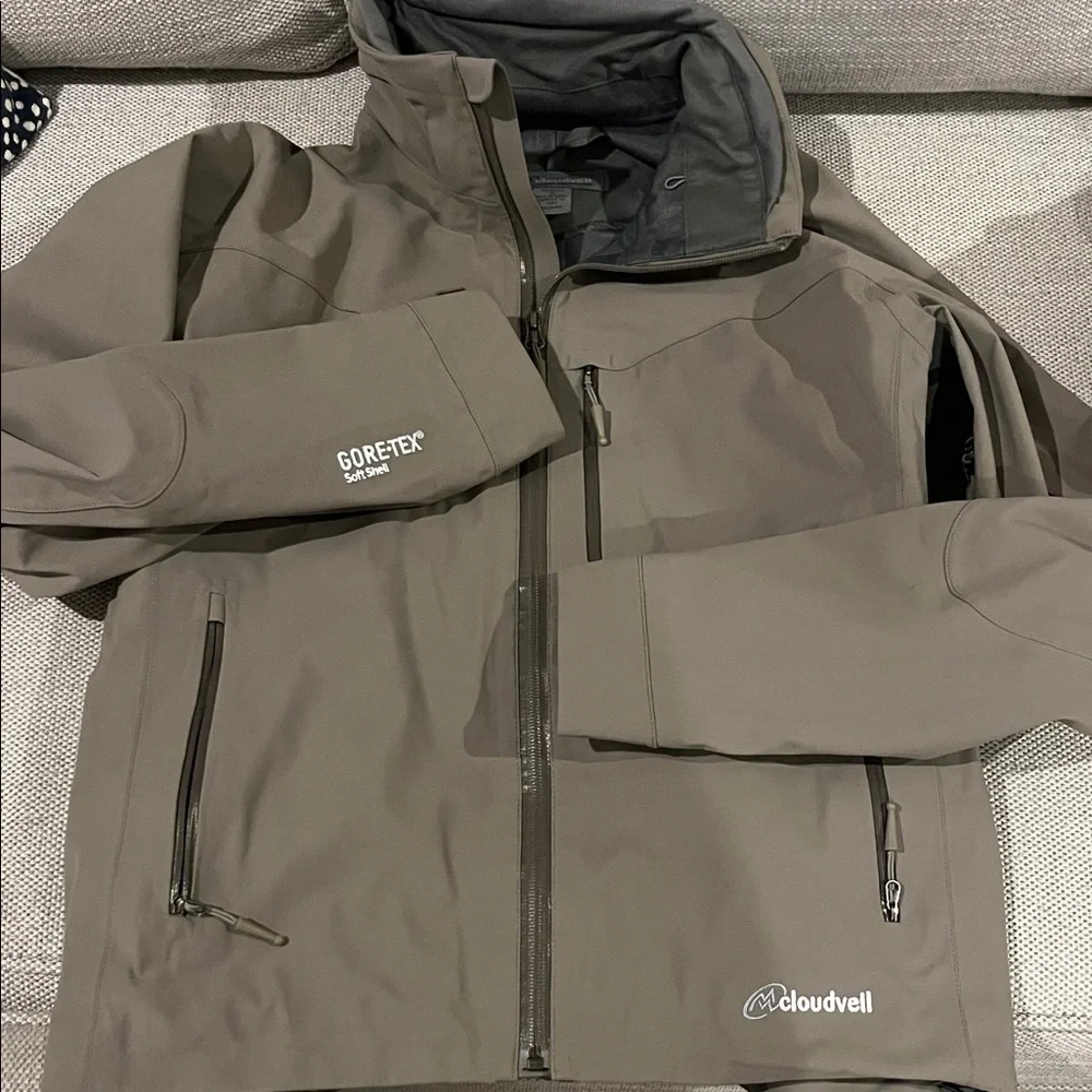 Women’s Cloudveil Sort Shell Ski Jacket. Size medium. Worn once, like new. - Picture 1 of 6